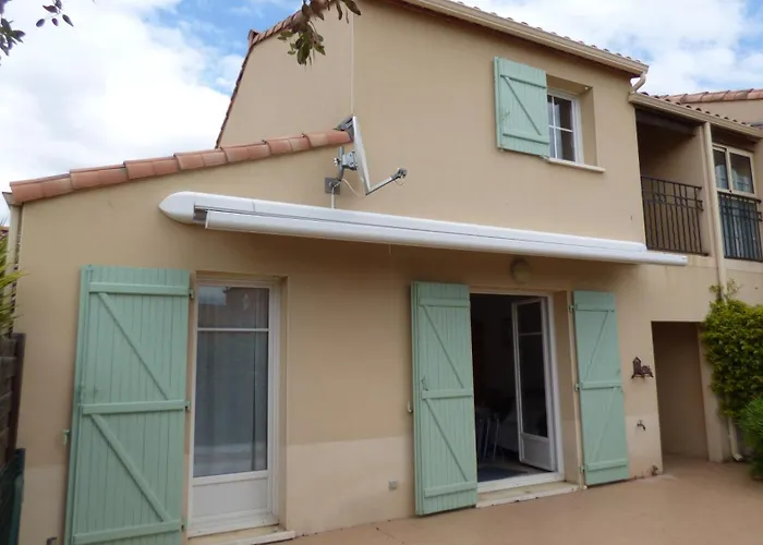 T4, Jardin, Piscine Collective, Parking